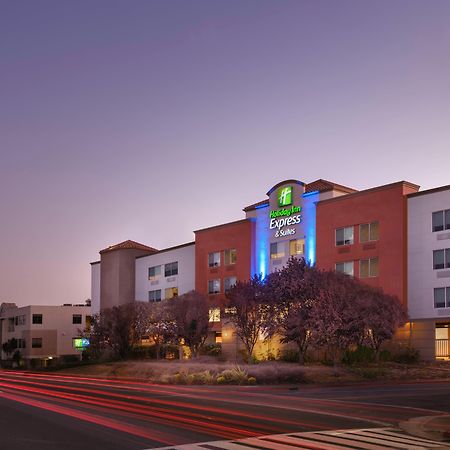 Holiday Inn Express Hotel & Suites Belmont, An Ihg Hotel Exterior photo